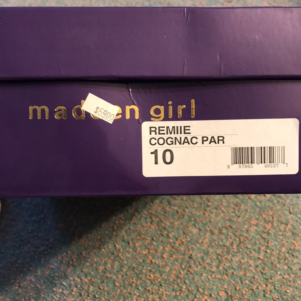 Shoes - Picture 5 of 5